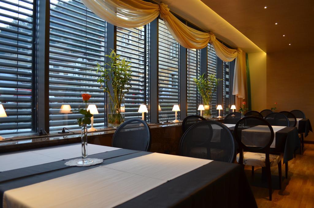 Hotel Jozef Idrija Exteriör bild