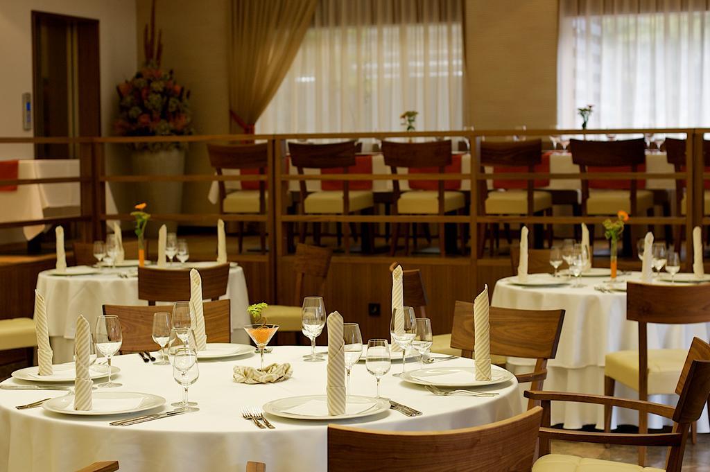 Hotel Jozef Idrija Exteriör bild